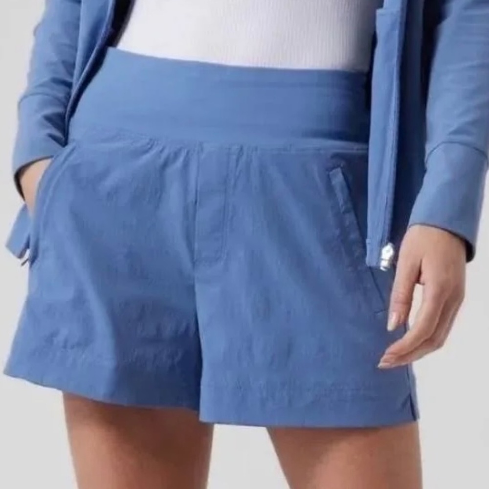 Athleta - Trekkie North Shorts
